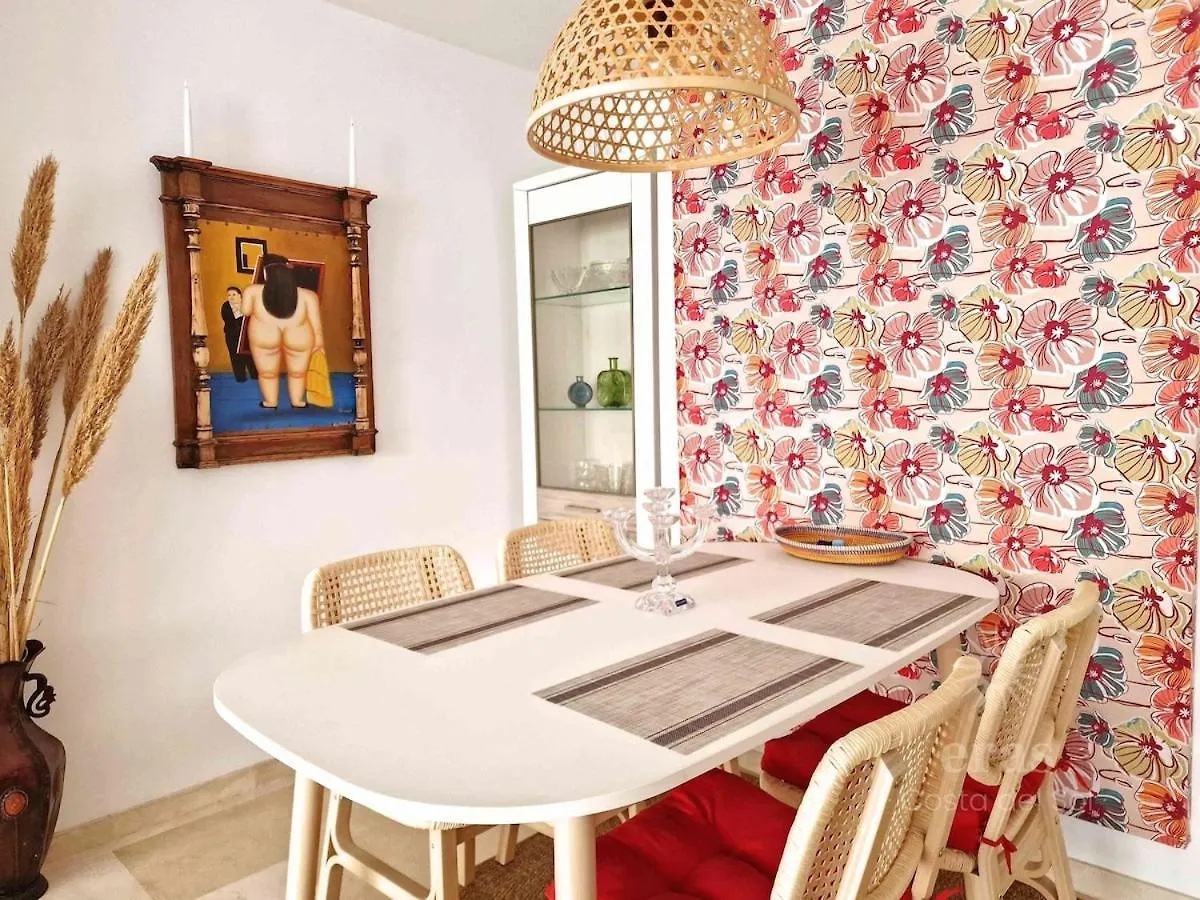 Apartment 3 Minutes From The Beach, Central And Bright A219 Fuengirola